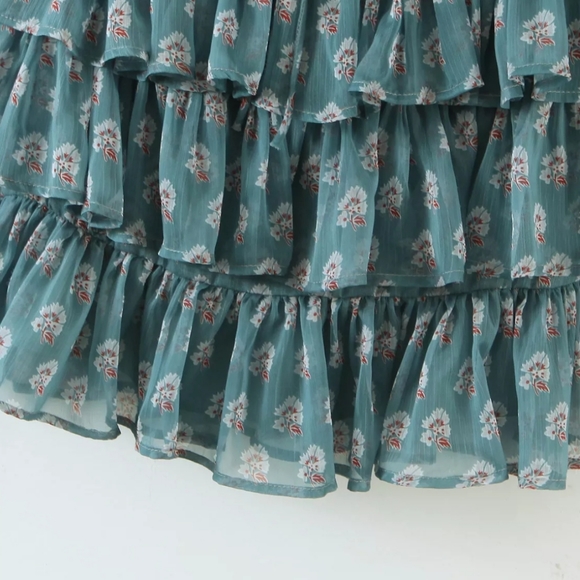 Floral Lace Up Corset Style Tiered Skirt Mini Dress with Fluted Sleeve - Picture 10 of 15